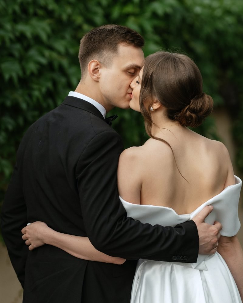 young-couple-bride-and-groom-in-a-white-short-dress-19.jpg young-couple-bride-and-groom-in-a-white-short-dress-19.jpg